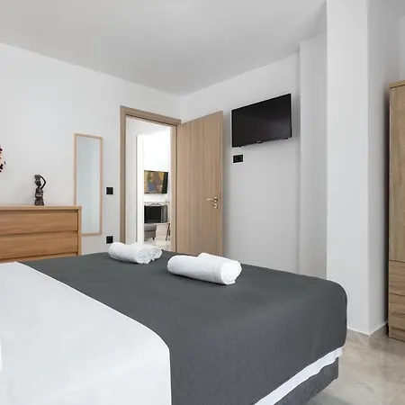 Aiora Luxury Afantou