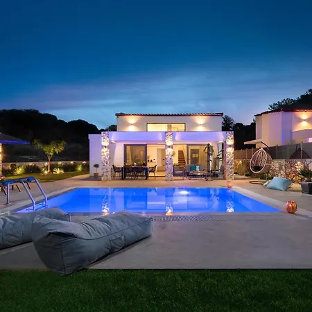 Aiora Luxury Villa Afantou
