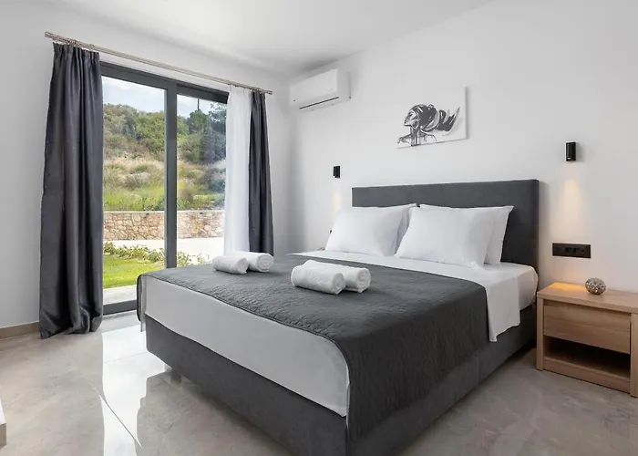 Aiora Luxury * アファンドウ